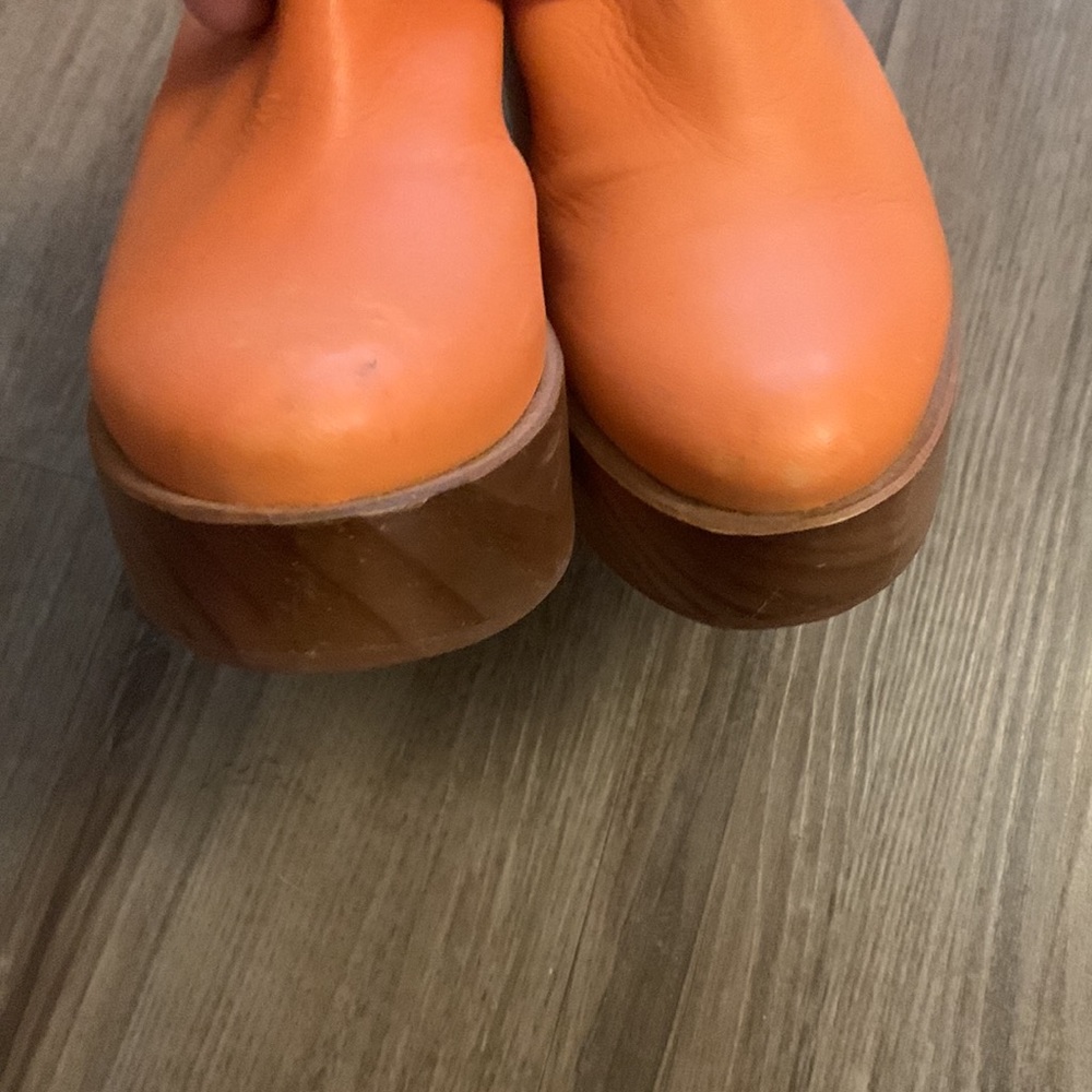 Free People Orange Suki Heel Platform Clogs - Picture 4 of 11